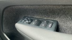 Volvo Xc40 1.5 T5 Recharge PHEV Ultimate Dark 5dr Auto Estate